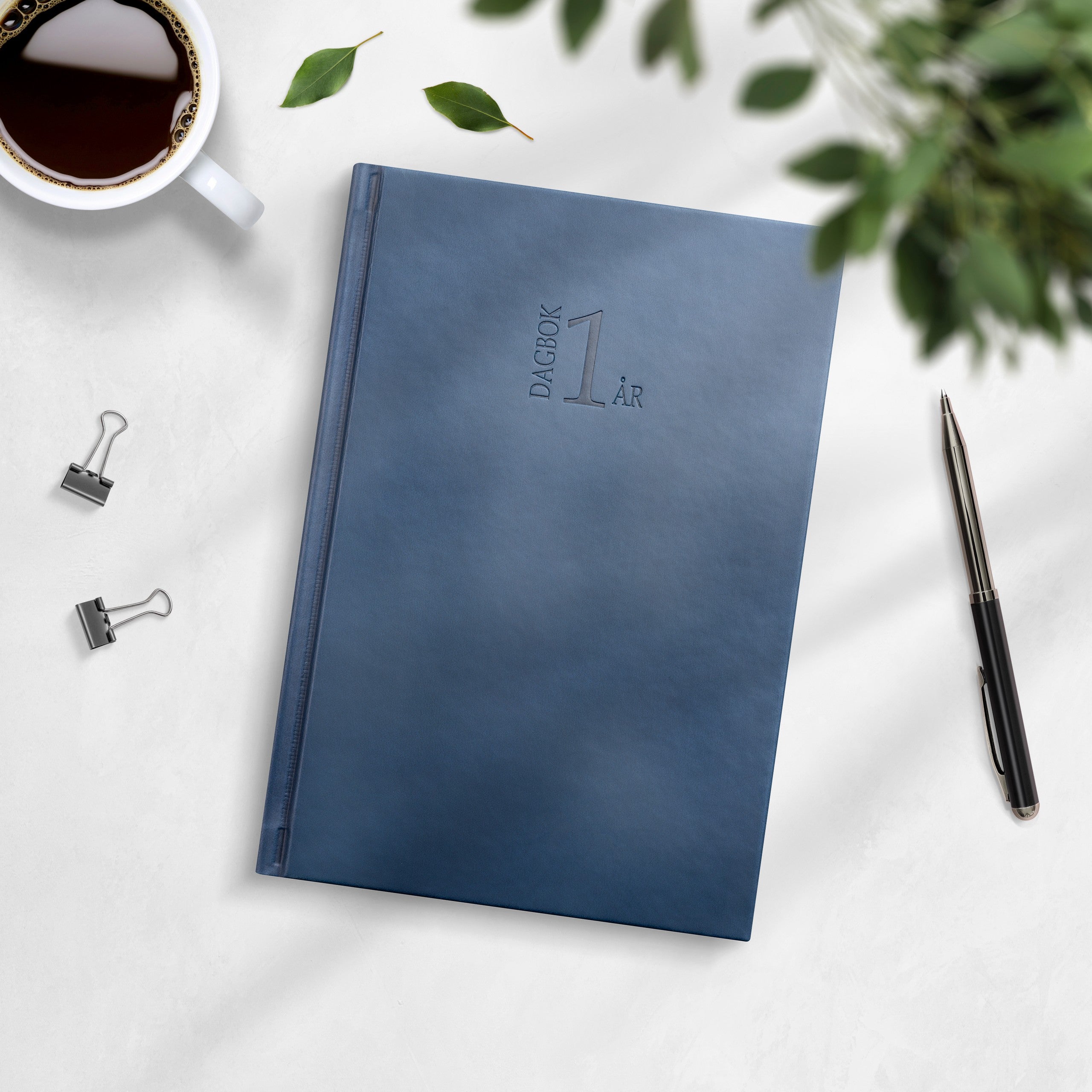 Kalender 2026 1-årsdagbok blått konstläder