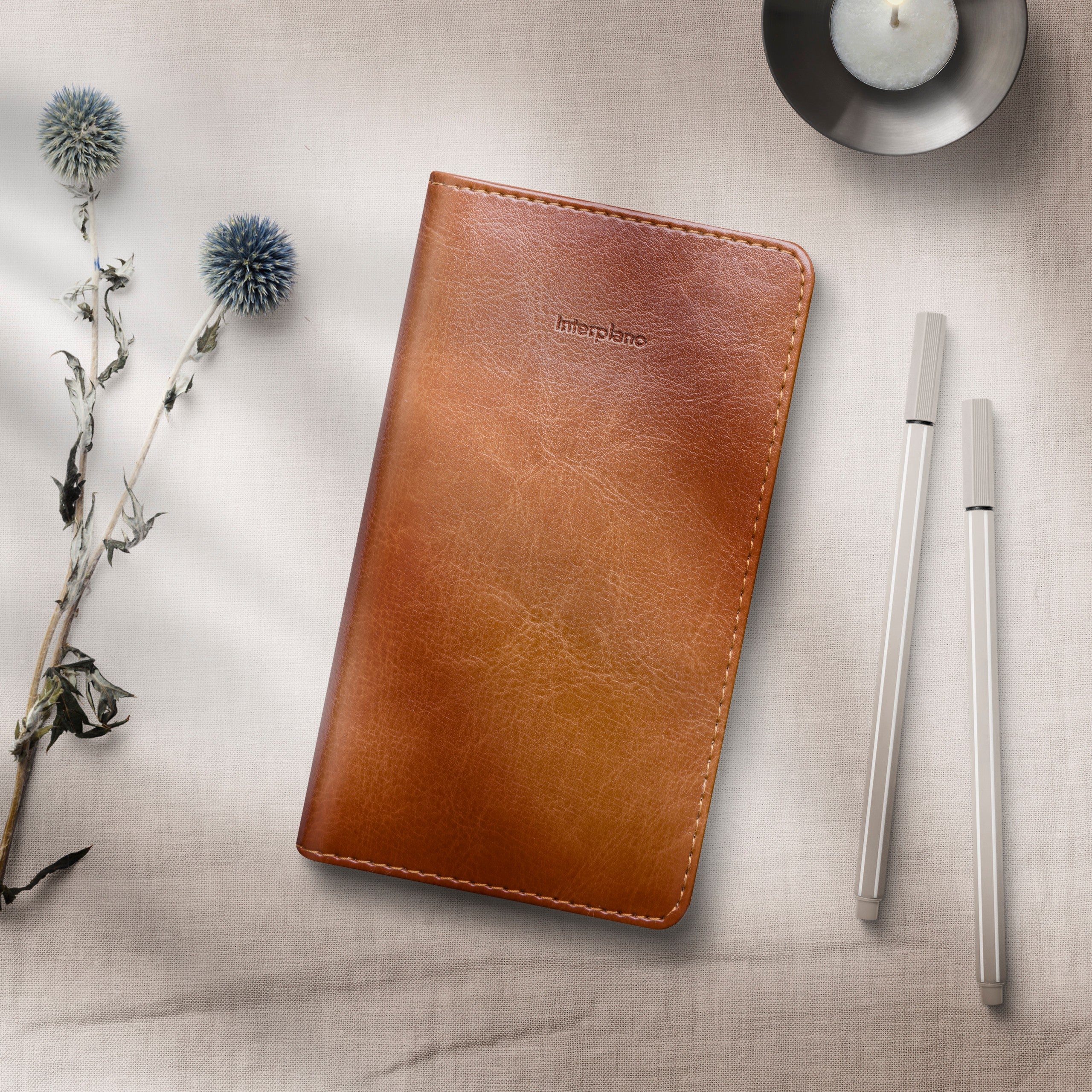 Kalender 2026 Interplano cognac konstläder