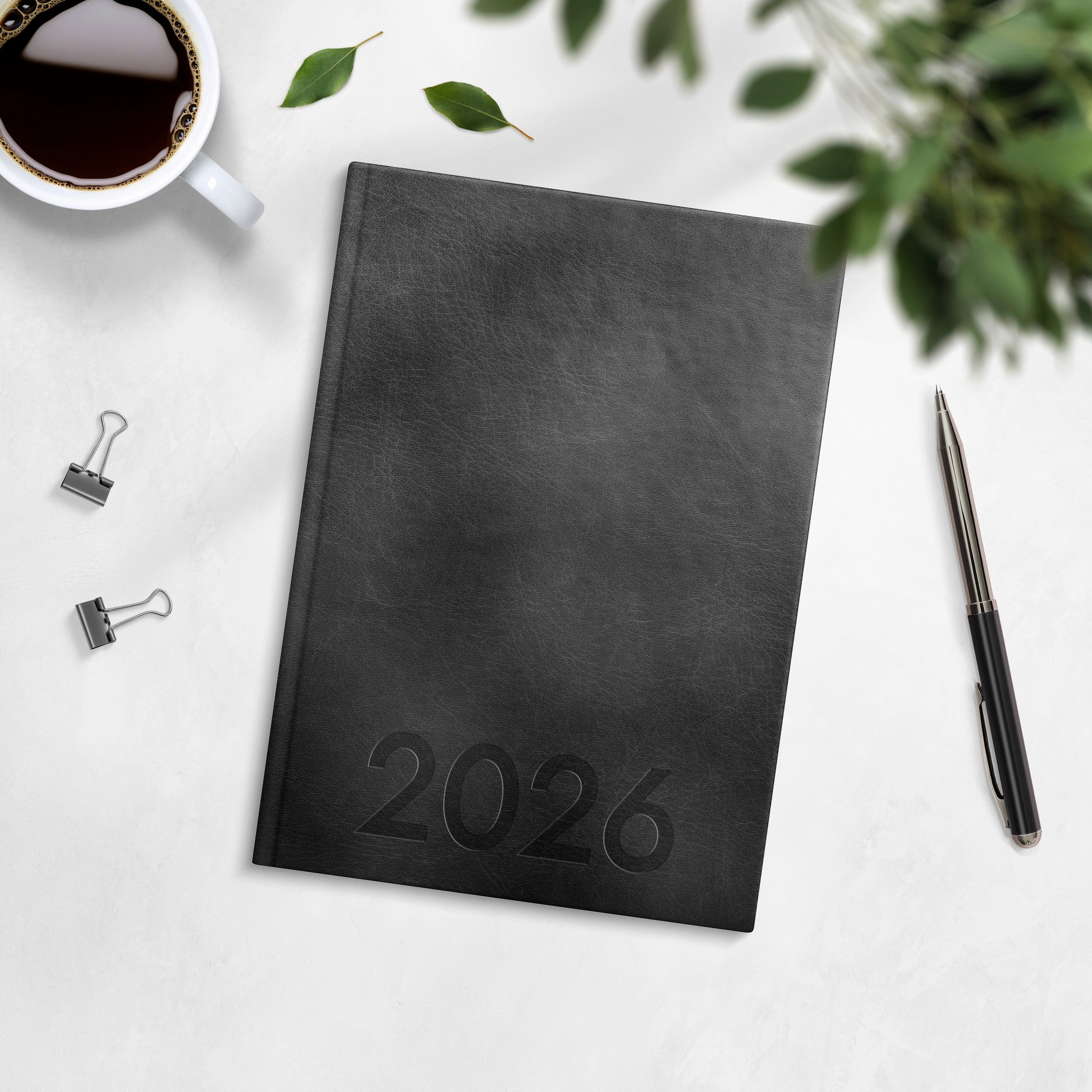 Kalender 2026 Weekly A5 svart konstläder