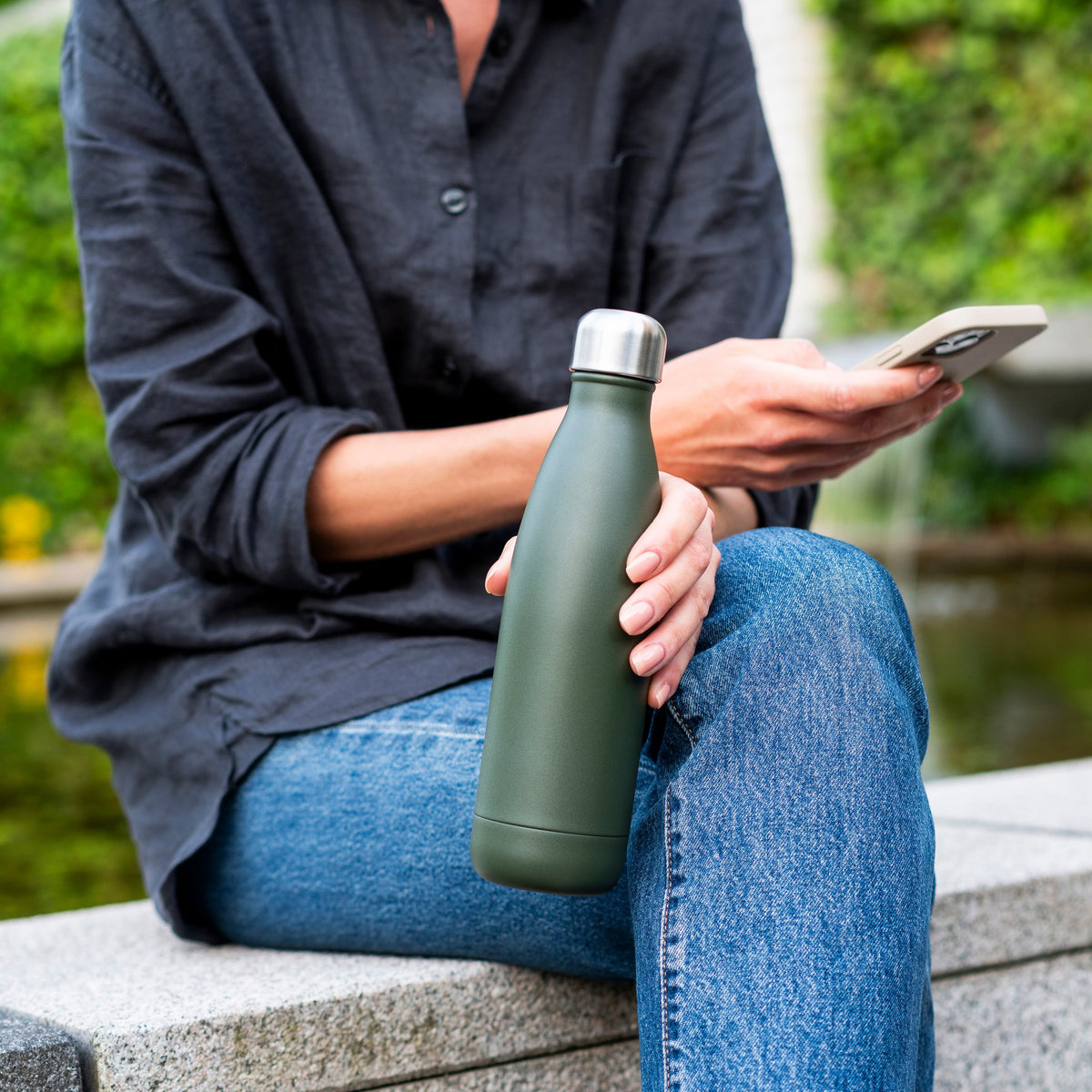 Thermosflasche Matte dark green